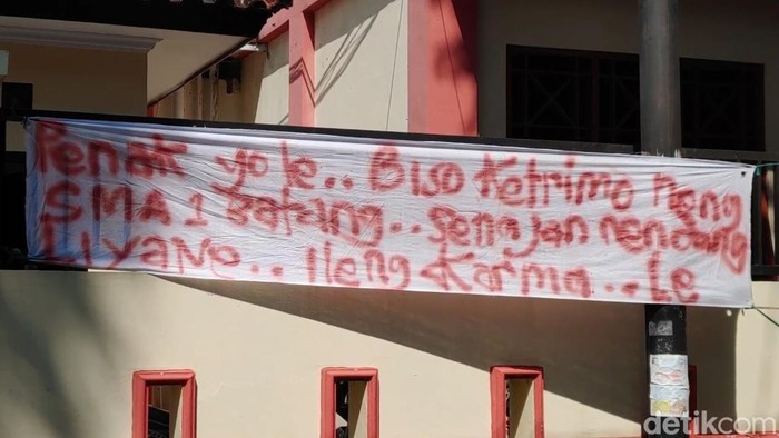 Nama 9 anak tetiba terpental dari daftar calon peserta didik (CPD) SMAN 1 Batang, Jumat (8/7/2022).