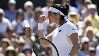 Di final Wimbledon 2022, Sabtu (9/7), Ons Jabeur yang merupakan unggulan ketiga di turnamen akan menghadapi petenis asal Rusia Elena Rybakina. REUTERS/Toby Melville