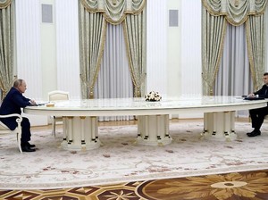 Putin dan Macron Berdebat Sengit Sebelum Rusia Menginvasi Ukraina
