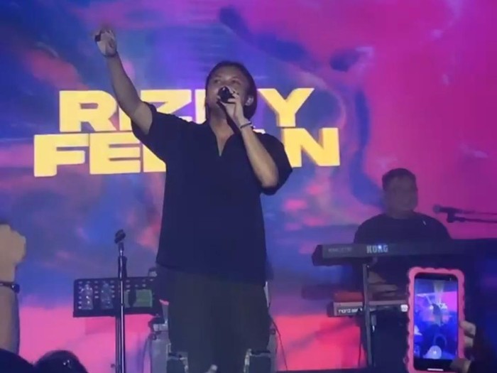 Rizky Febian