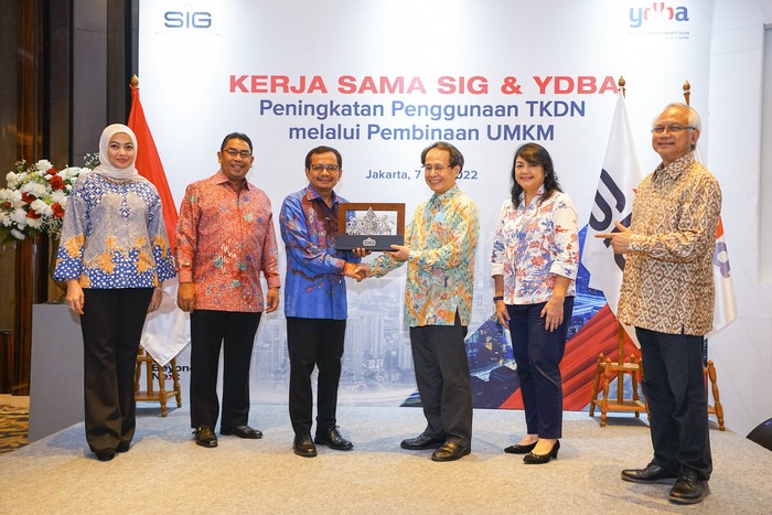 Semen Indonesia dan YDBA