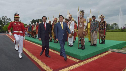 Kabar mengejutkan datang dari mantan Perdana Menteri Jepang Shinzo Abe yang ditembak di bagian dadanya saat berpidato di Kota Nara, Jepang, Jumat (8/7/2022). Begini Sosoknya