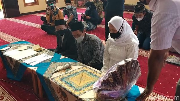 tahanan polres kota blitar menikah