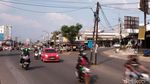 Tangsel Masih Punya Tiang Utilitas di Tengah Jalan, Gimana Nih?
