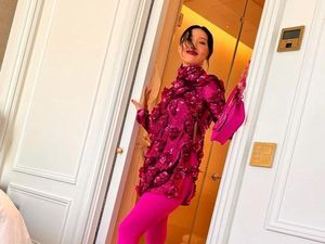 Hwasa MAMAMOO Bebas dari Tudingan Aksi Panggung Tak Senonoh