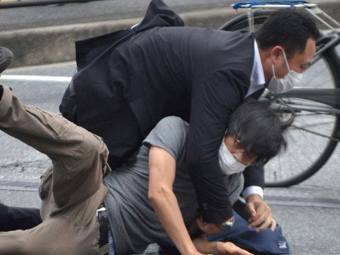 A man who is believed to be former Japanese Prime Minister Shinzo Abe is carried on a stretcher as he arrives at a hospital in Kashihara, Nara Prefecture, western Japan, July 8, 2022 in this photo taken by Kyodo. Kyodo via REUTERS ATTENTION EDITORS - THIS IMAGE WAS PROVIDED BY A THIRD PARTY. MANDATORY CREDIT. JAPAN OUT. NO COMMERCIAL OR EDITORIAL SALES IN JAPAN     TPX IMAGES OF THE DAY