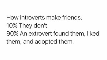 Orang introvert punya teman karena didekatin duluan sama orang ekstrovert, benar atau benar? Foto: Bored Panda
