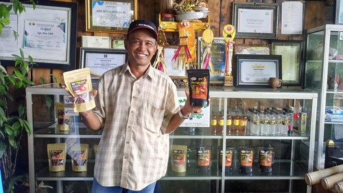 Nyoman Mastra saat ditemui di Agrowisata Abian Salak, Banjar Dinas Karanganyar, Desa Sibetan Kecamatan Bebandem Kabupaten Karangasem Sabtu (9/7/2022)