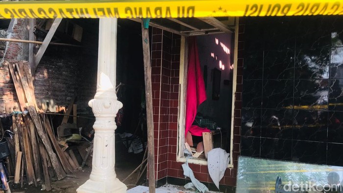 Pelajar tewas terkena ledakan mercon