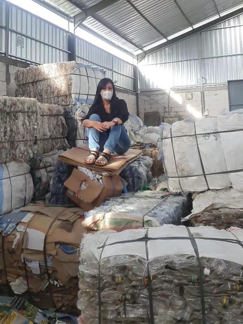 PT Danone Indonesia menggandeng  PT. Bali Waste Cycle (Solusi Sampah Bali) pada pertengahan tahun 2022, menjalankan program peningkatan mengumpulkan sampah plastik kemasan Danone di 12 perusahaan hotel dan restoran di Bali.