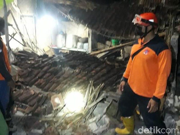 Rumah terdampak gempa pada 2021