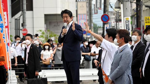 Shinzo Abe meninggal dunia usai ditembak  di Nara, Jepang, Jumat (8/7/2022). Abe ditembak saat sedang berpidato.