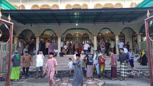 Suasana sholat Idul Adha di Masjid Ibnu Sina, Lingkungan Dangin Sema 1, Karangasem, Sabtu (9/7/2022).