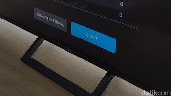 TV ini dibekali DVB-T2 untuk menangkap siaran digital. Foto: Adi Fida Rahman/detikINET