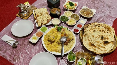 Nasi Mandhi Kambing dan Masawi Autentik Yaman untuk Santap Keluarga