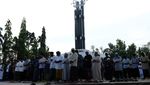 Khusyuk, Intip Pelaksanaan Salat Idul Adha di JIS-Tugu Khatulistiwa