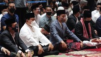Prabowo sempat menyambut Jokowi di Istiqlal. Turut pula menyambut Jokowi Imam Besar Masjid Istiqlal Nazarudin Umar. (Foto: Tim Media Prabowo)
