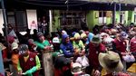 Aula Penuh Tumpukan Daging Kurban di Dusun Krajan Banjarnegara