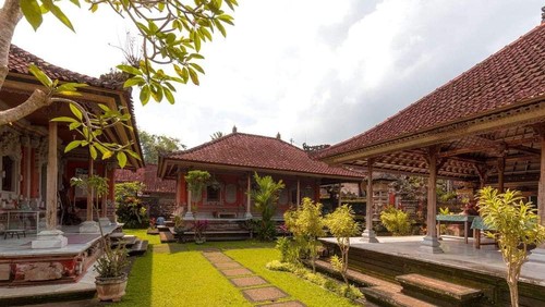 Rumah adat Bali