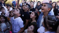 Hari Raya Idul Adha disambut suka cita oleh umat Muslim di kawasan Yerusalem. Anak-anak berkumpul di area kompleks Masjid Al-Aqsa untuk merayakan Idul Adha.