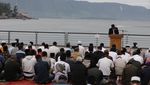 Potret Wagub Ijeck Salat Idul Adha di Pinggiran Danau Toba