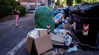 Banyak Sampah Menuju Roma
