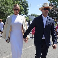 Kami terlalu fokus dengan pekerjaan, lalu tiba-tiba Jack datang, dan kami selalu membahas soal pernikahan. Kami masih menunggu waktu yang tepat, kata Rosie kepada Extra seperti dikutip People. Pernikahan, tambah model 31 tahun itu, bukan prioritas untuk saat ini. Namun, keduanya masih sangat bahagia melakoni kehidupan sebagai pasangan yang bertunangan.  Foto: Getty Images