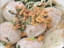 Slurrp! 5 Bakso Gepeng Berkaldu Gurih Segar Ada di Sini