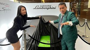 Potret Beiby Michiko Go Si Aspri Senior Hotman Paris