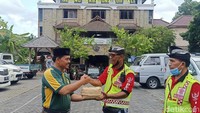 Kegiatan ini ternyata tak hanya terjadi pada perayaan Hari Raya Idul Adha tahun ini saja, namun telah menjadi rutinitas sejak tahun 1990-an. Hal tersebut disampaikan oleh Wakil Ketua Dewan Pimpinan Wilayah (DPW) LDII Bali, Hardilan (56).