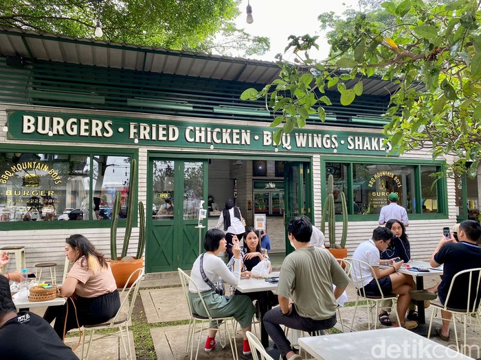 Juicy Nagih! Ini 5 Burger yang Populer Enaknya di Bandung