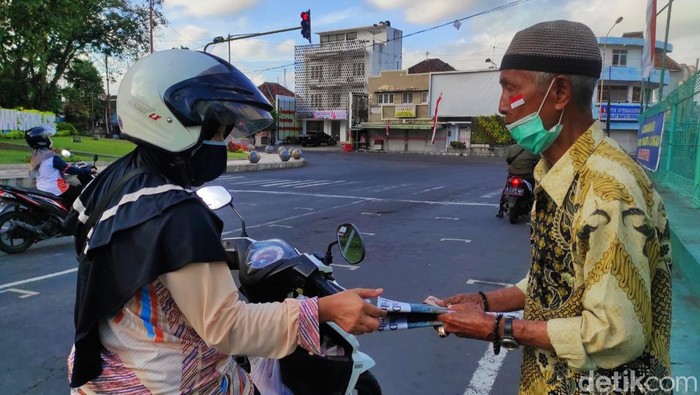 Dulhari Loper Koran Banyuwangi yang berkurban sapi