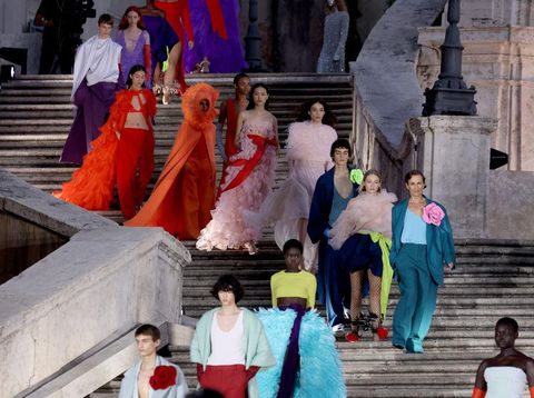 ROME, ITALY - JULY 08: Models walks the Valentino haute couture fall/winter 22/23 fashion show on July 08, at Piazza Di Spagna 2022 in Rome, Italy. (Photo by Ernesto Ruscio/Getty Images)