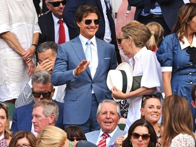8 Gaya Artis Nonton Wimbledon 2022, Tom Cruise Hingga Nicholas Saputra