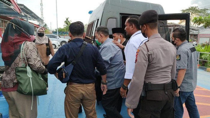 Proses penahanan Indra Mukhlis beberapa waktu lalu. Istimewa
