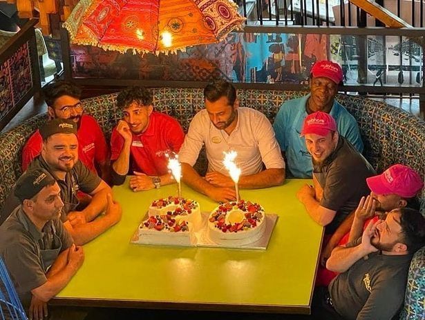 Keluarga perantau sukses buka restoran hingga didatangi banyak orang penting