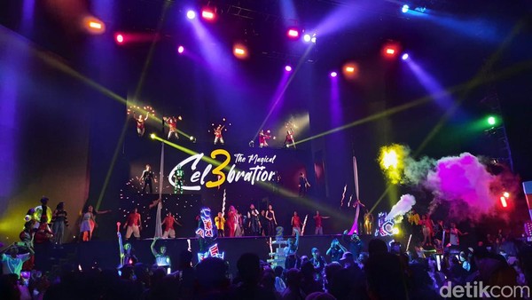 Kemilau Pertunjukan Musikal HUT Trans Studio Cibubur