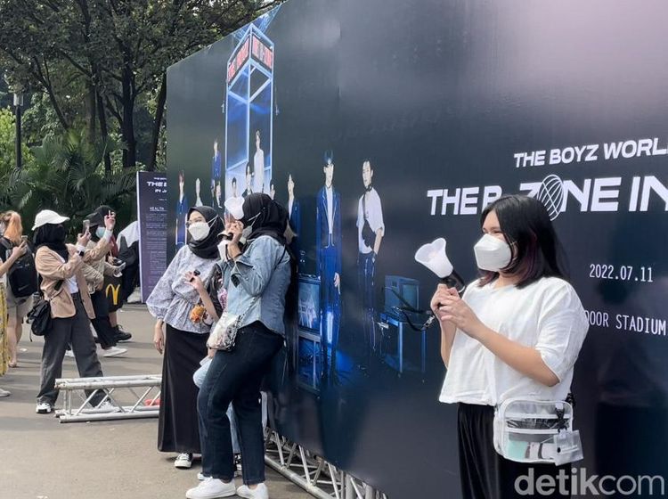 Suasana Konser THE BOYZ, Pembuka Event K-Pop di Indonesia Sejak Pandemi