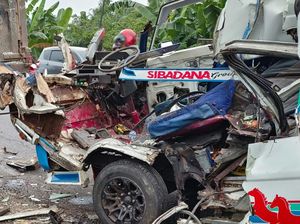 Dua Warga Humbahas Tewas dalam Kecelakaan Mobil di Deli Serdang