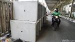 Material Gorong-gorong Persempit Jalan di Tanah Abang
