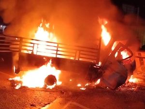 Polisi Selidiki Pemicu Mobil Terbakar Tewaskan 4 Penumpang di Subang