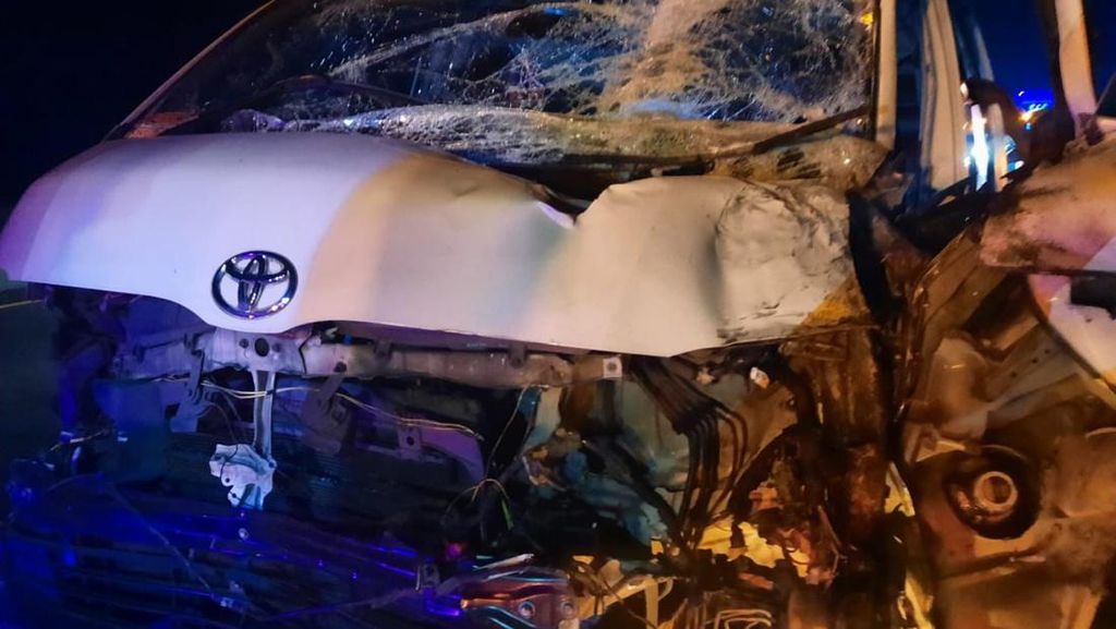 Fakta-fakta Kecelakaan Mobil Charly Van Houten di Tol Cipularang