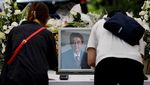 Pelayat Terus Berdatangan Beri Penghormatan Terakhir untuk Shinzo Abe