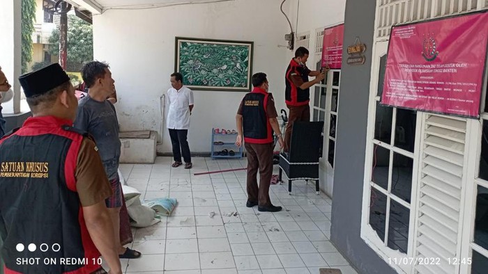 Penyitaan rumah milih tersangka gadai fiktif di Serang