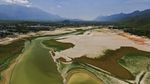 Foto Meksiko yang Dilanda Kekeringan Hebat, Danau Menyusut-Tanah Retak
