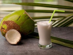 Jus Air Kelapa dan Kurma Baik untuk Pencernaan, Menurut dr Zaidul Akbar