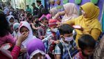 Hari Pertama Sekolah, Begini Keseruan di SDN Uwung Jaya Tangerang