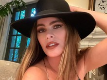 Old Mom Penyebab Sofia Vergara Digugat Cerai