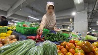 Kelangkaan pasokan, disinyalir menjadi penyebab kenaikan harga sayur mayur di Pasar Kosambi. (Foto: Wisma Putra/detikJabar)