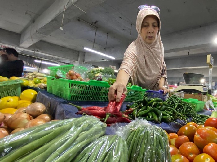 Suasana di Pasar Kosambi Kota Bandung. Suasana di Pasar Kosambi Kota Bandung.